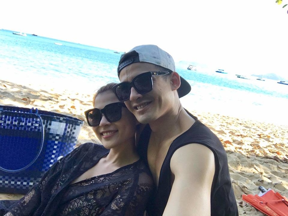 Lương Thế Thành - Thúy Diễm tình tứ bên bờ biển Thái Lan - 8 Lương Thế Thành - Thúy Diễm tình tứ bên bờ biển Thái Lan - 8