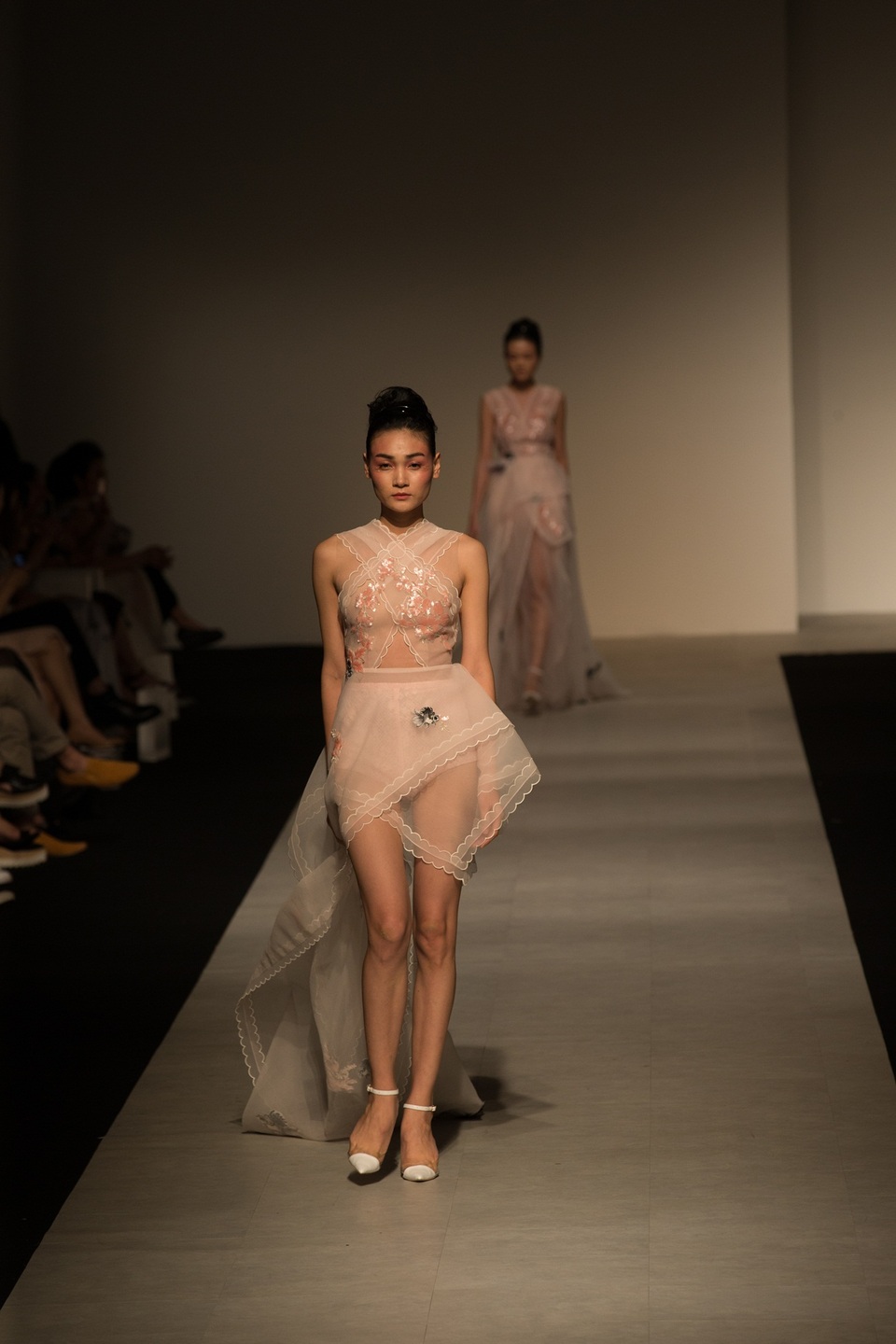 Thùy Trang - cô người mẫu top 4 Vietnam’s Next Top Model mùa 2 ngày nào, càng khẳng định bản thân mình hơn từ ngày tham dự cuộc thi danh giá Asia’s Next Top Model và dừng chân tại top 9 - vị trí cao nhất trong các đại diện Việt Nam từng đi thi chương trình này từ trước đến nay.