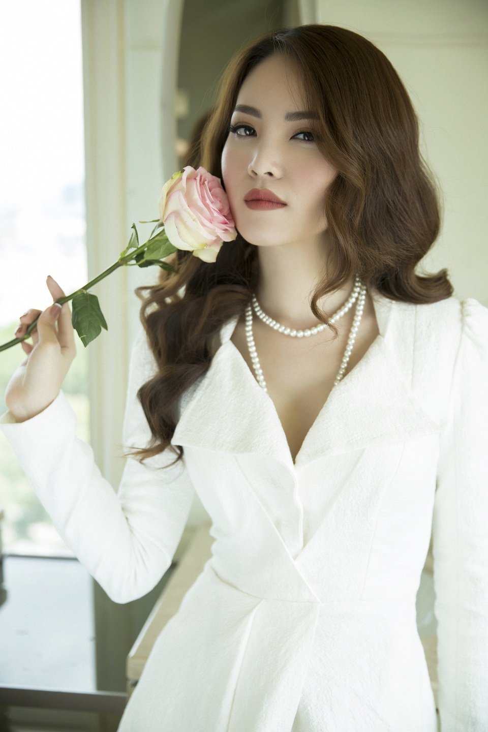 Á hậu Thụy Vân phủ nhận chuyện đẹp lên nhờ botox - 8 Á hậu Thụy Vân phủ nhận chuyện đẹp lên nhờ botox - 8