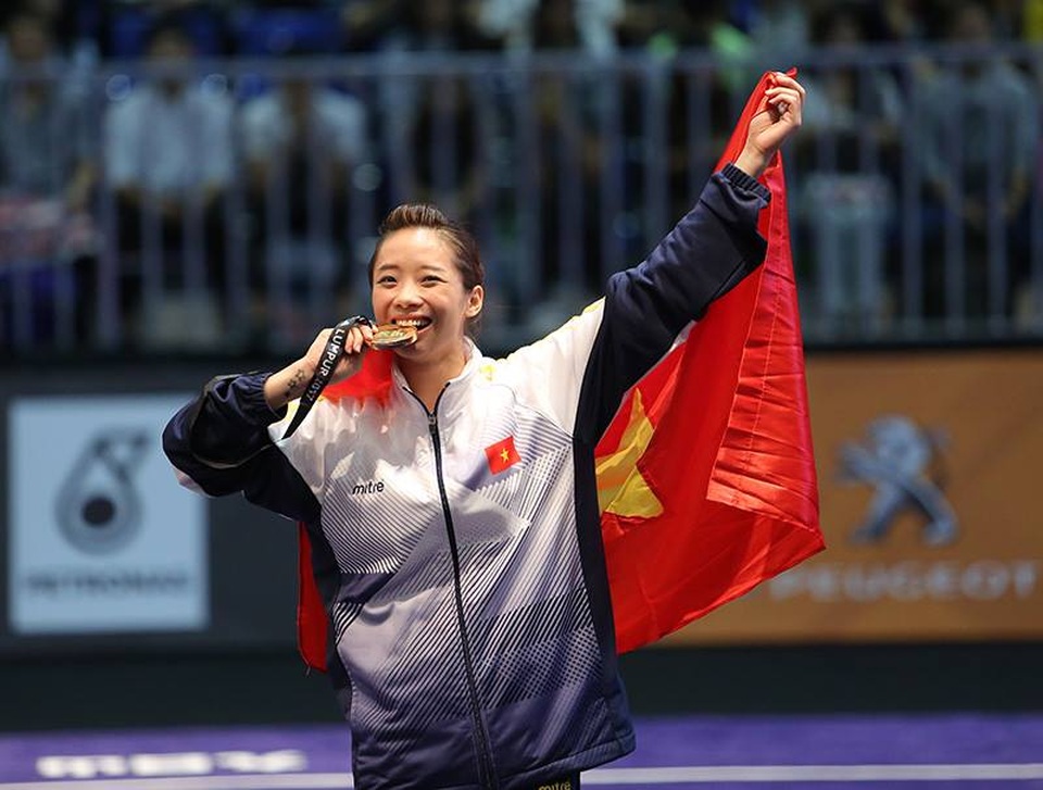 Nhật ký SEA Games ngày 20/8: Wushu, TDDC và bắn cung mang về 4 HCV - 10 
Niềm hạnh phúc của Dương Thúy Vi