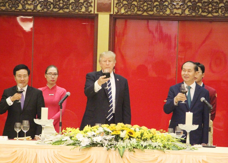 Chủ tịch nước mở tiệc chiêu đãi cấp Nhà nước Tổng thống Donald Trump - 9 Chủ tịch nước mở tiệc chiêu đãi cấp Nhà nước Tổng thống Donald Trump - 9