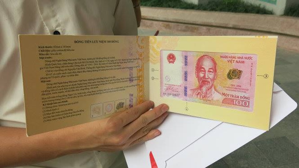 Tiền lưu niệm 100 đồng được bán giá đắt gấp ba lần sau một năm - 3 Loại tiền không có giá trị lưu thông, thanh toán chỉ có giá trị sưu tầm, kỷ niệm