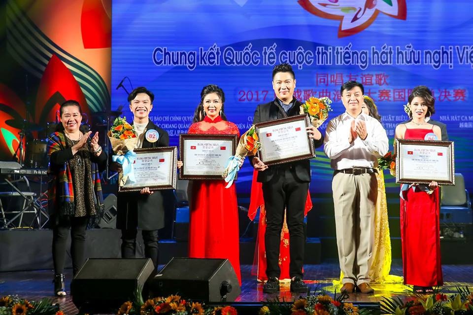 4 chàng “soái ca” giành giải nhất cuộc thi Tiếng hát Việt Trung 2017 - 6 4 chàng “soái ca” giành giải nhất cuộc thi Tiếng hát Việt Trung 2017 - 6