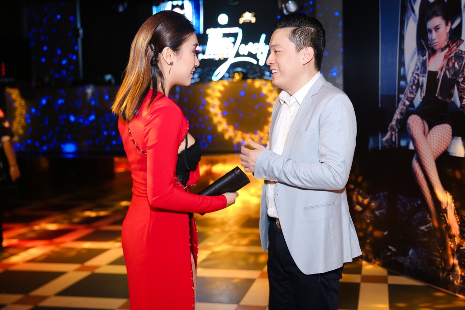 Ca sĩ Lam Trường có mặt rất sớm.