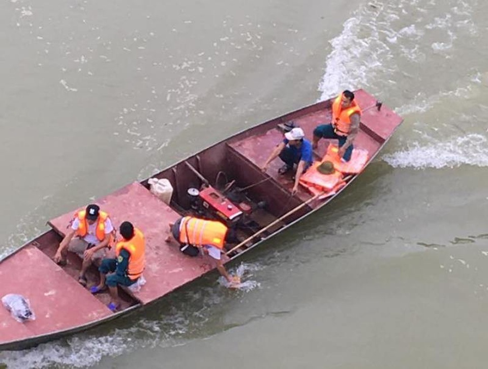 Sau gần 3 ngày tìm kiếm, lực lượng chức năng đã tìm thấy thi thể của thầy H.