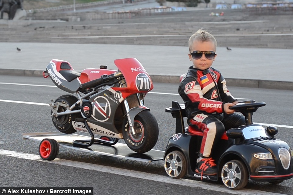 Tima Kuleshov - Biker nhí đang "đốn tim" các tín đồ tốc độ - 2
Tima đã tham gia hai cuộc đua mô-tô dành cho trẻ em ở Ukraine và Nga