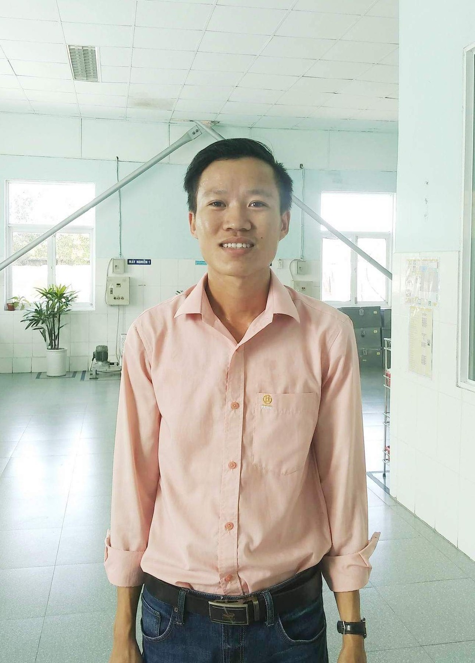 Ngôi trường ươm mầm cho những công việc tốt ở tương lai - 2 Cựu sinh viên trường Nguyễn Hữu Tín hiện đang làm việc tại Công ty CP Prime Phong Điền (huyện Phong Điền, tỉnh Thừa Thiên Huế)