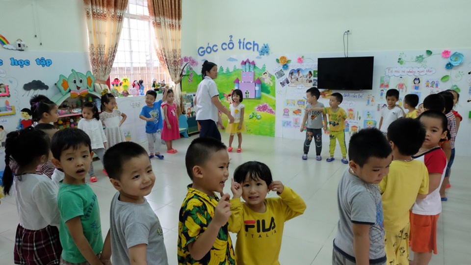 
Đà Nẵng chi gần 23,9 tỉ đồng đầu tư trang thiết bị - đồ chơi cho trẻ từ 6 - 18 tháng tuổi ở các trường mầm non công lập (ảnh minh họa)
