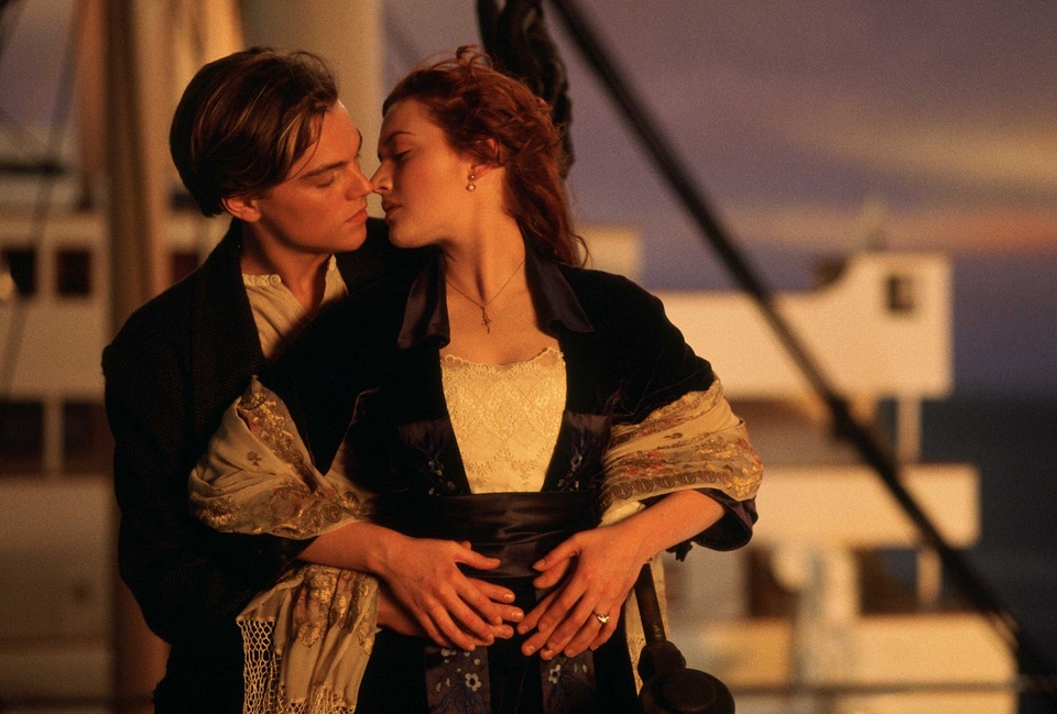 Khám phá xác tàu Titanic "huyền thoại" dưới lòng đại dương với giá 2,3 tỷ đồng - 6 Phim bom tấn về tàu Titanic năm 1997 khiến con tàu trở nên nổi tiếng hơn bao giờ hết