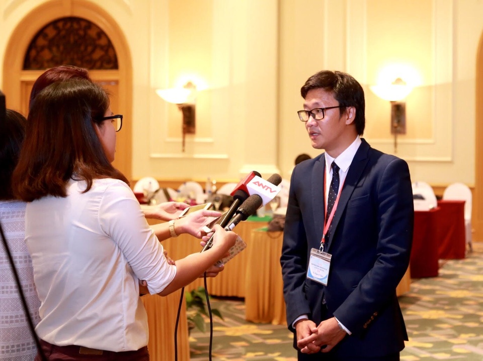 Cơ hội và rủi ro gì khi Việt Nam tham gia “Vành đai và con đường” cùng Trung Quốc? - 4 TS. Phạm Sỹ Thành trao đổi về những cơ hội và rủi ro khi Việt Nam tham gia vào sáng kiến Vành đai và con đường