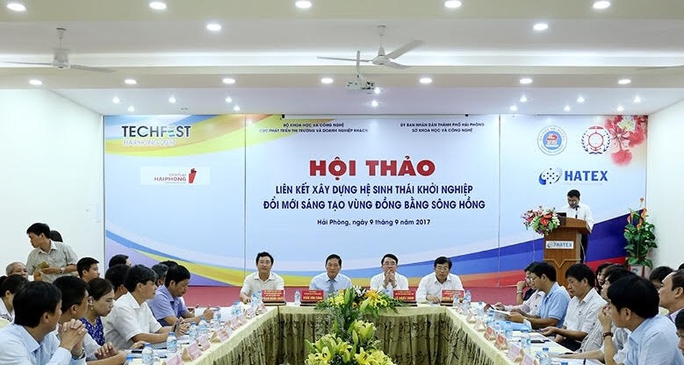 Hỗ trợ khởi nghiệp: Đầu tư Nhà nước chỉ là “vốn mồi” - 2
Hội thảo liên kết Hệ sinh thái khởi nghiệp ĐMST Vùng đồng bằng sông Hồng, một trong nhiều hoạt động của Techfest Hải Phòng.