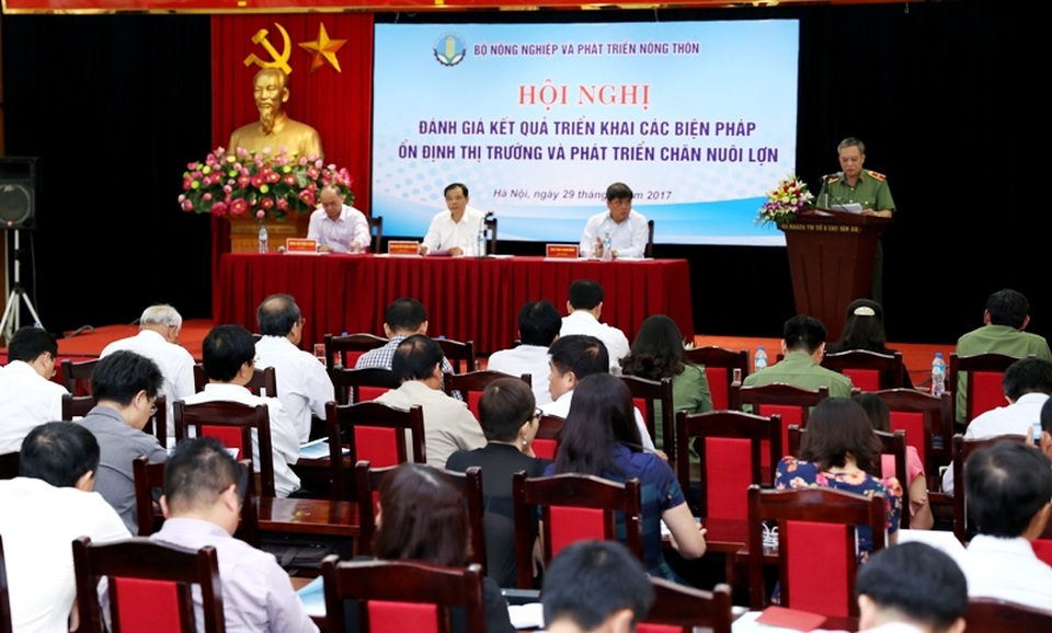 3 tháng "giải cứu lợn" giúp người chăn nuôi giảm thua lỗ hàng nghìn tỷ đồng - 1 Toàn cảnh Hội nghị...