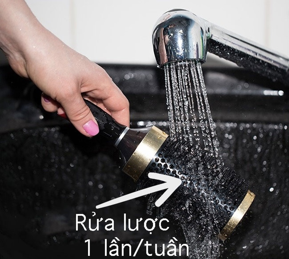 10 mẹo "giải cứu" tóc bóng nhờn - 9 10 mẹo "giải cứu" tóc bóng nhờn - 9