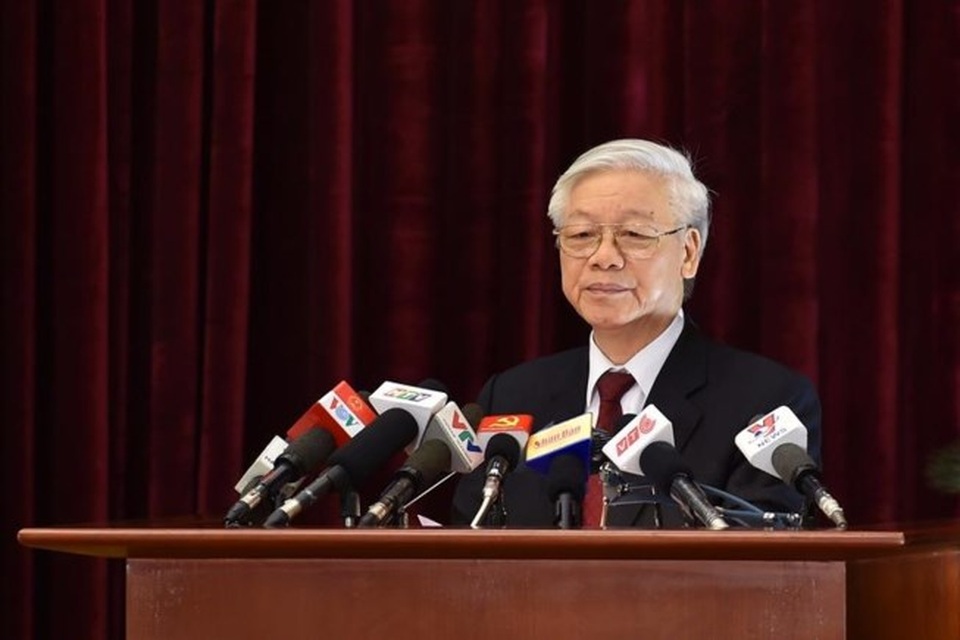 “Phòng, chống mọi biểu hiện của chủ nghĩa tư bản thân hữu, thao túng chính sách” - 1 Nghị quyết số 10 Trung ương 5 nhấn mạnh quan điểm xoá bỏ mọi rào cản, định kiến, tạo mọi điều kiện thuận lợi để phát triển kinh tế tư nhân lành mạnh và đúng định hướng.
