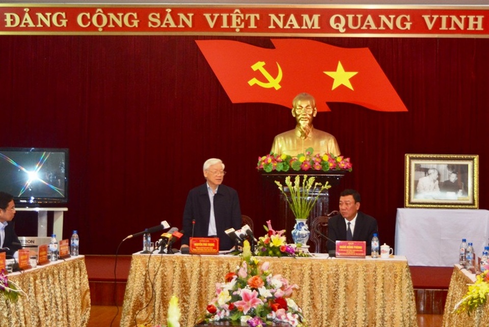 Tổng Bí thư: Nam Định phát triển chưa tương xứng với tiềm năng - 1
Tổng Bí thư Nguyễn Phú Trọng làm việc với Ban thường vụ Tỉnh ủy Nam Định