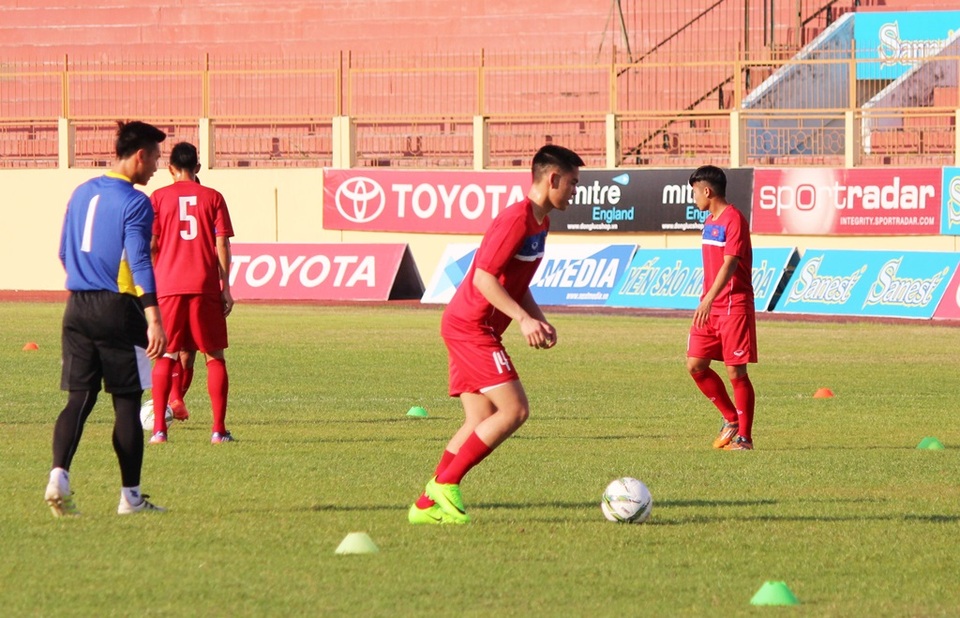 Tony Tuấn Anh tập buổi đầu tiên cùng U20 Việt Nam - 6 Tony Tuấn Anh tập buổi đầu tiên cùng U20 Việt Nam - 6