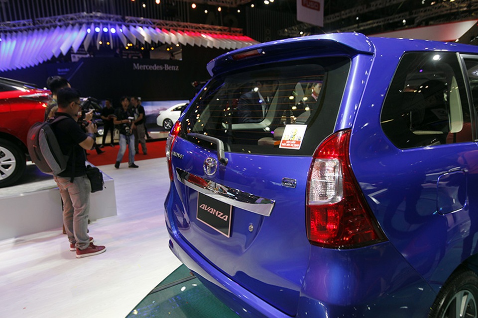 Toyota Avanza - Đừng thách thức khách hàng Việt - 8
Toyota Avanza vừa được giới thiệu tại Triển lãm ô tô Việt Nam 2017 không có cảm biến lùi, camera lùi. Ở các thị trường khác trước đó như Phillippines, Indonesia cũng không có.