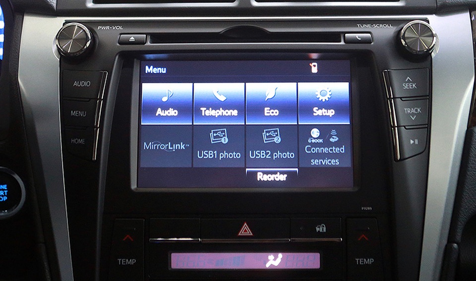 Toyota Camry mới 2016 có giá từ hơn 1 tỷ đồng - 5 Toyota Camry mới 2016 có giá từ hơn 1 tỷ đồng - 5
