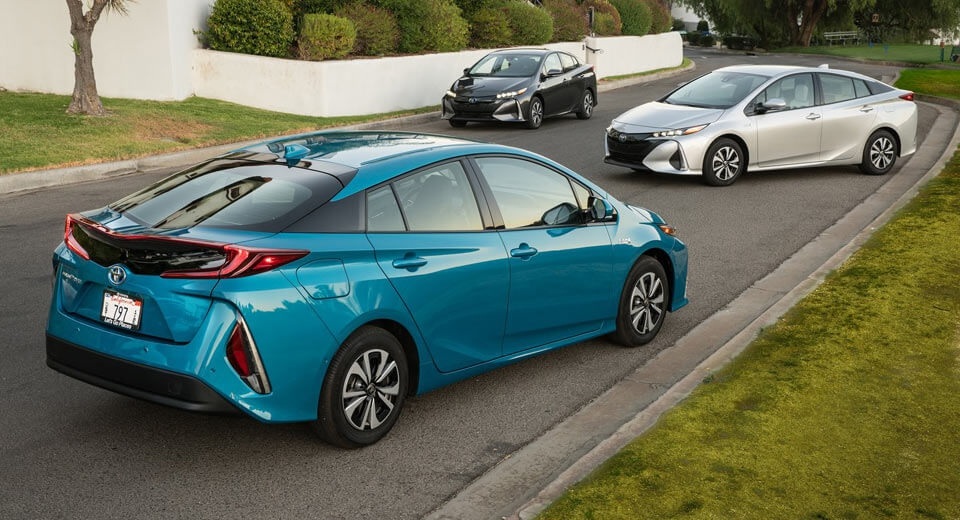 Toyota dừng cuộc chơi với động cơ diesel ở châu Âu - 1