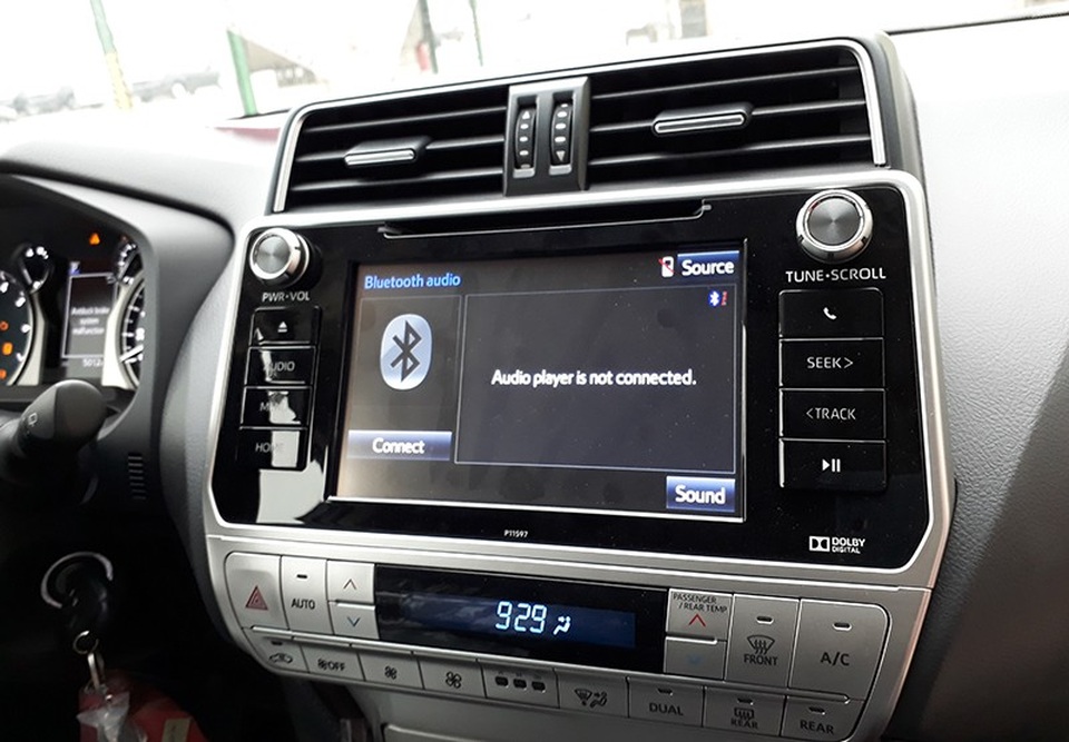 Toyota ra mắt Land Cruiser Prado mới, khởi điểm từ 2,26 tỉ đồng - 4