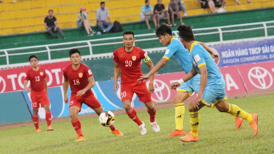 Lượt đi V-League 2017: Các đội bóng của bầu Hiển và phần còn lại - 3 Khánh Hoà bất ngờ lọt vào nhóm 3 đội đầu bảng sau lượt đi (ảnh: Trọng Vũ)