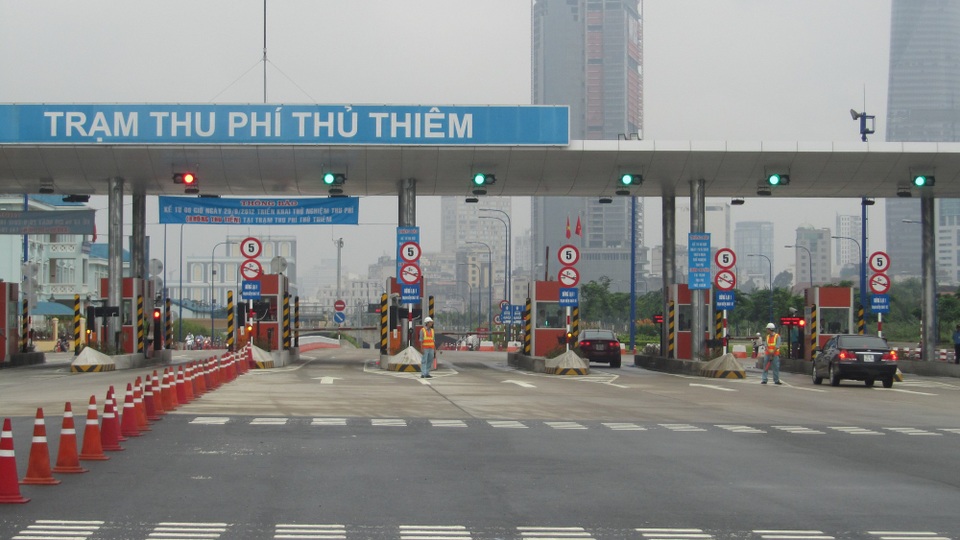 Tháo dỡ trạm thu phí hầm Thủ Thiêm trước Tết Nguyên đán - 1 Sở GTVT TP đã giao Trung tâm Quản lý đường hầm sông Sài Gòn xây dựng phương án tháo dỡ, dự kiến thực hiện trước Tết Nguyên đán.