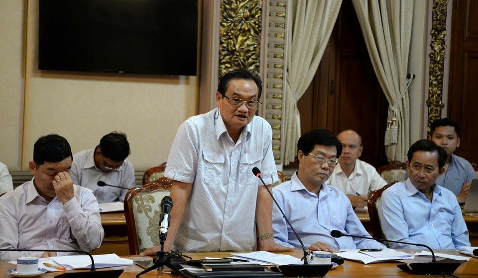 Tăng thuế vẫn có thể thất thu vì... đồng tiền có chân! - 1 TS Trần Du Lịch cho rằng việc thực hiện cơ chế, chính sách đặc thù cho TPHCM là bài toán hóc búa chứ không hề đơn giản