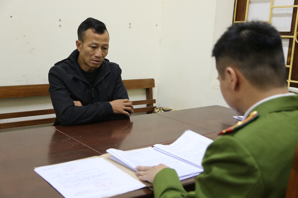 Mâu thuẫn tại bãi xe cửa khẩu, một người đàn ông bị đâm tử vong - 1 Đối tương Trần Huy Sơn tại cơ quan công an