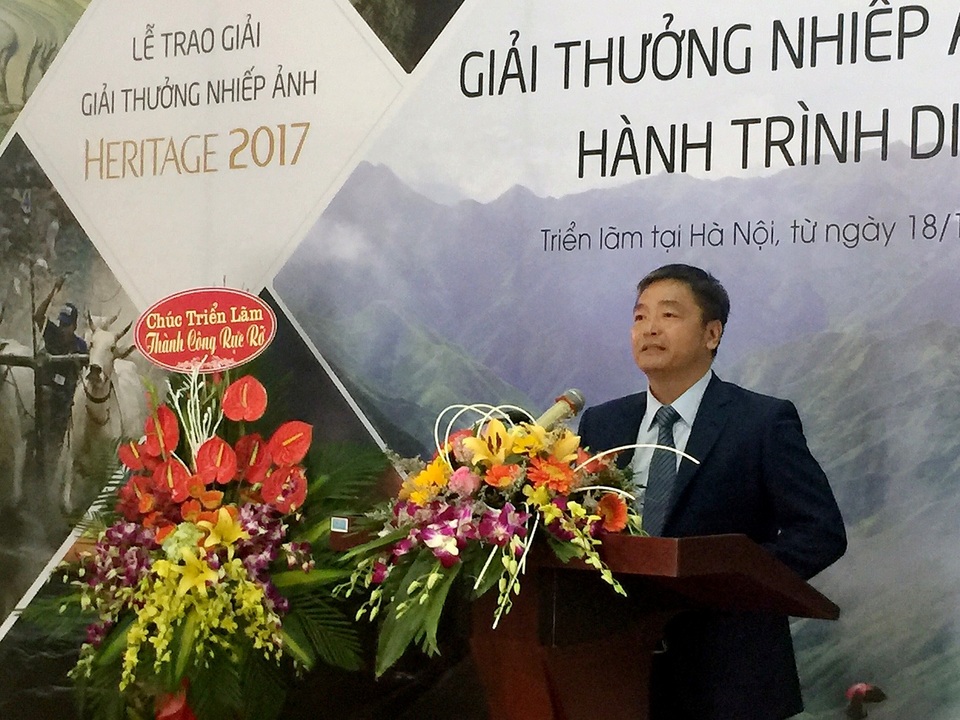 Hai giải Đặc biệt được trao tại Triển lãm Hành trình Di sản 2017 - 1 Ông Lê Trường Giang - TBT tạp chí Heritage - Trưởng BTC tổng kết cuộc thi.