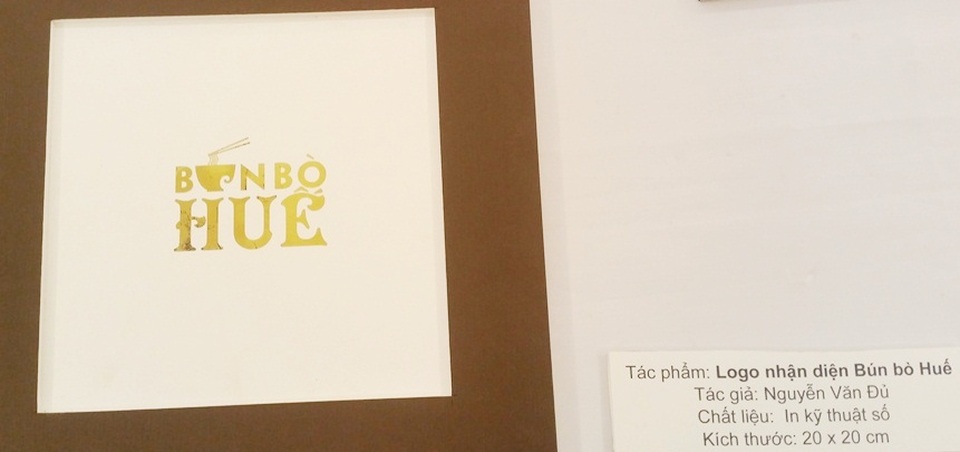 60 tác phẩm mỹ thuật mừng 60 năm Đại học Nghệ thuật Huế - 4 Logo bún bò Huế của tác giả Nguyễn Văn Đủ