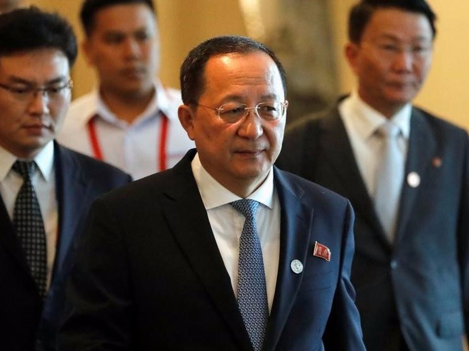 Triều Tiên dọa trút “mưa hỏa lực” vào Mỹ - 1
Ngoại trưởng Triều Tiên Ri Yong-ho (Ảnh: Reuters)