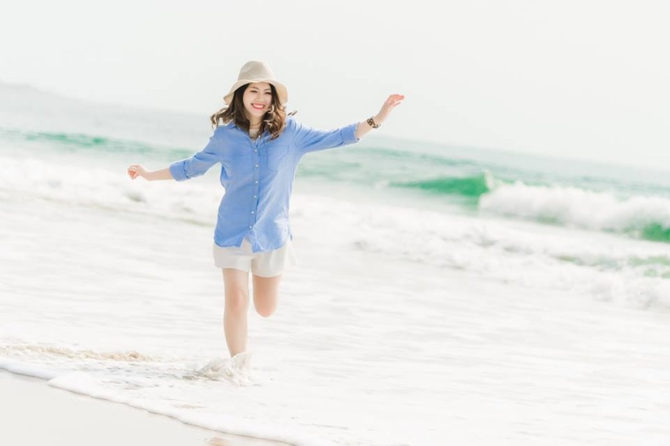 Ca sĩ Triệu Hoàng: “Tôi xa showbiz vì nhiều lần nhìn vợ khóc thầm” - 8