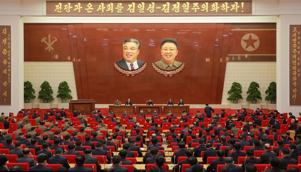 Ông Kim Jong-un: Vũ khí hạt nhân là thành quả xương máu của Triều Tiên - 2 Toàn cảnh phiên họp toàn thể của Ban chấp hành trung ương đảng Lao động Triều Tiên ngày 7/10 (Ảnh: Reuters)