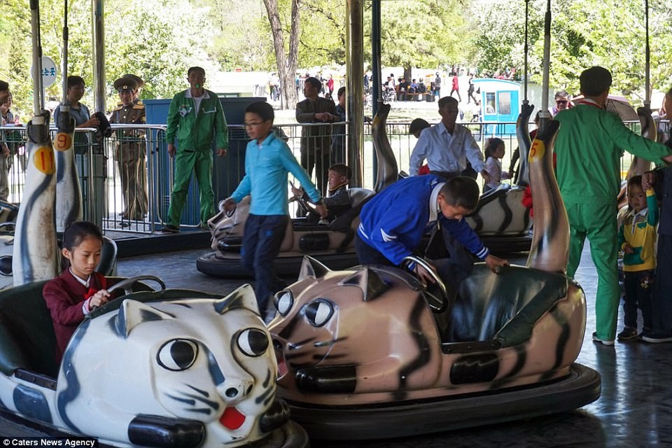 Có gì bên trong công viên giải trí hiện đại của Triều Tiên? - 9 Công viên mở cửa miễn phí cho du khách