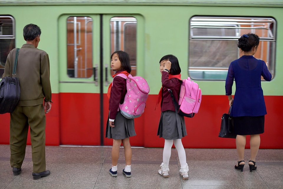 Triều Tiên xây dựng mạng lưới tàu điện ngầm từ năm 1965 và các nhà ga bắt đầu mở cửa trong khoảng thời gian từ năm 1969-1972. (Ảnh: Straitstimes/Desmond Foo)