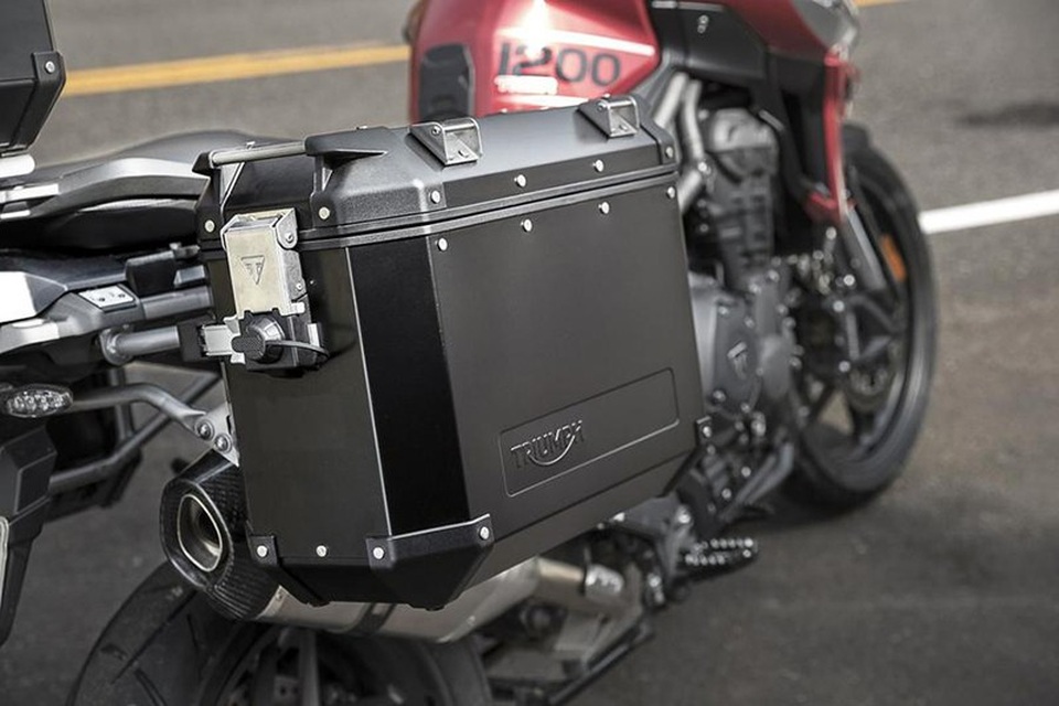 Triumph Tiger 1200 - Đẩy mạnh cuộc chơi Adventure - 21 Triumph Tiger 1200 - Đẩy mạnh cuộc chơi Adventure - 21