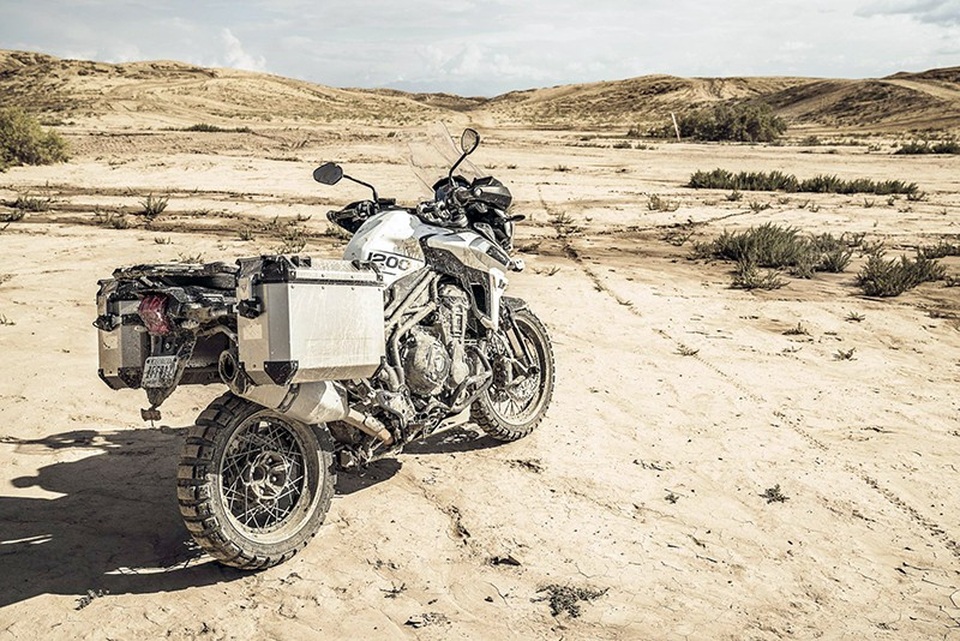 Triumph Tiger 1200 - Đẩy mạnh cuộc chơi Adventure - 12 Triumph Tiger 1200 - Đẩy mạnh cuộc chơi Adventure - 12