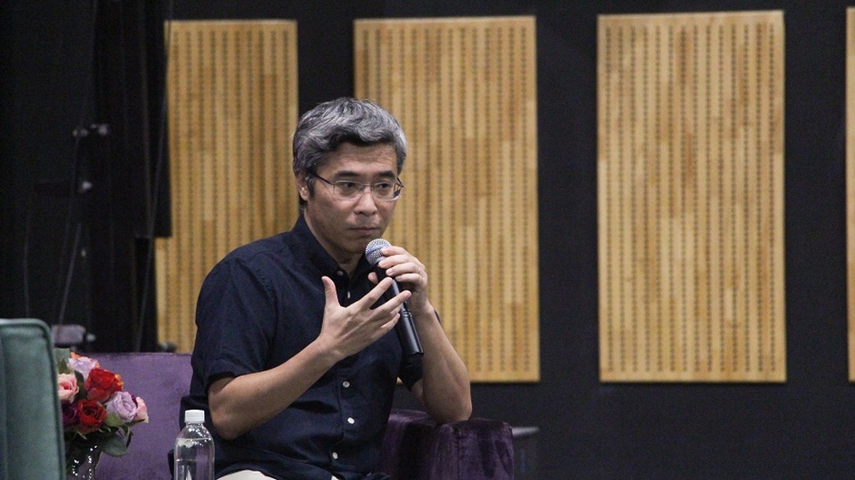 Chúng ta đang cư xử với nhau bằng sự lăng nhục, thô lỗ? - 1 TS Đặng Hoàng Giang chia sẻ tiềm năng dân chủ trên mạng xã hội không còn ý nghĩa nữa nếu chúng ta không lắng nghe nhau.