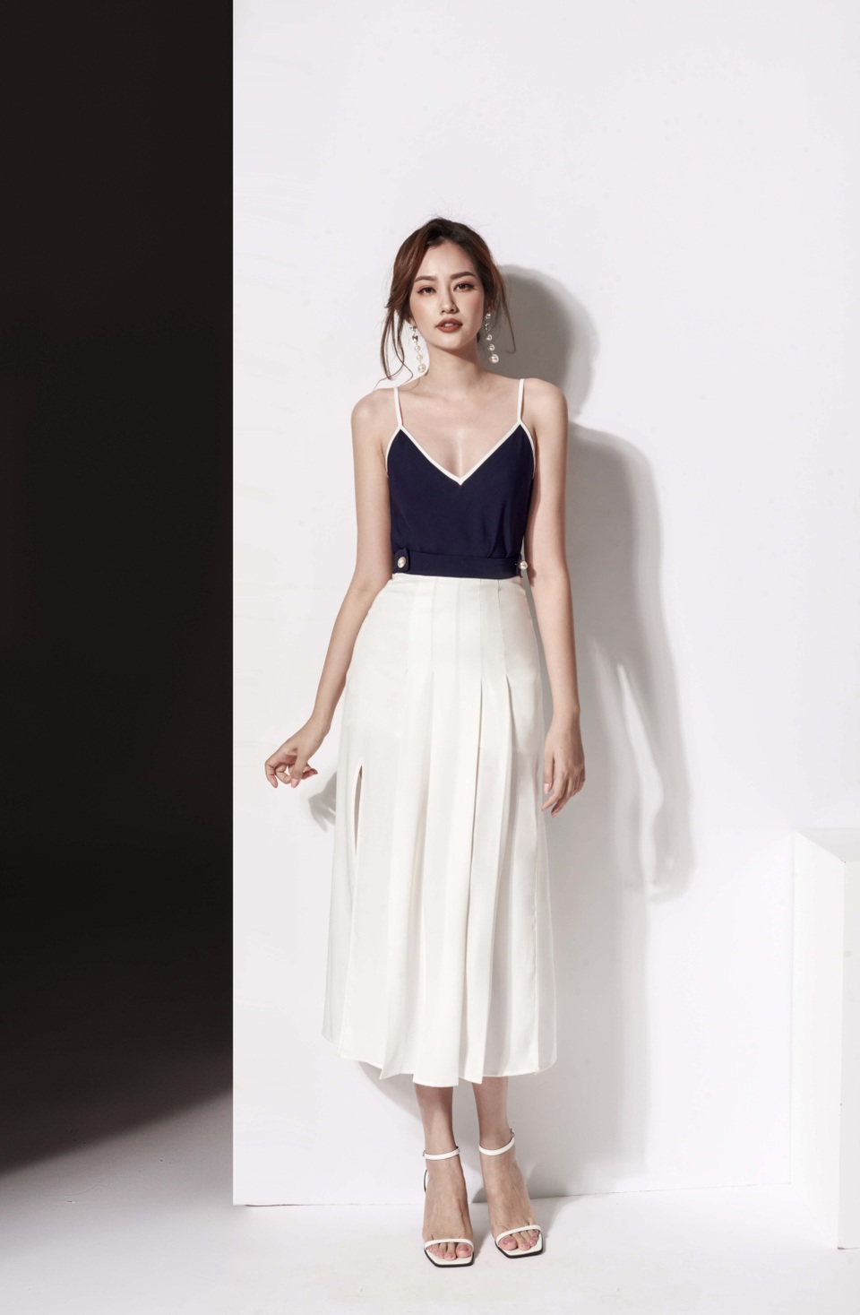 Nhan sắc “ngỡ ngàng” của Trúc Diễm sau hai năm lấy chồng Việt kiều - 2 Nhan sắc “ngỡ ngàng” của Trúc Diễm sau hai năm lấy chồng Việt kiều - 2