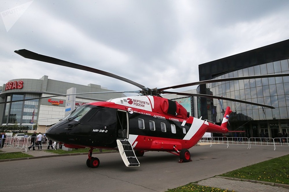 
Năm nay, 237 công ty tới từ 21 quốc gia đã tham gia trưng bày các trực thăng cả dân sự lẫn quân sự tại triển lãm
