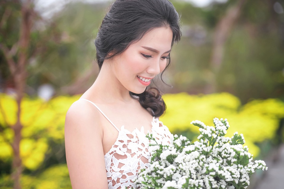 Nữ sinh tài sắc vẹn toàn khoe vẻ đẹp trong trẻo ngày Xuân - 7 Nữ sinh tài sắc vẹn toàn khoe vẻ đẹp trong trẻo ngày Xuân - 7