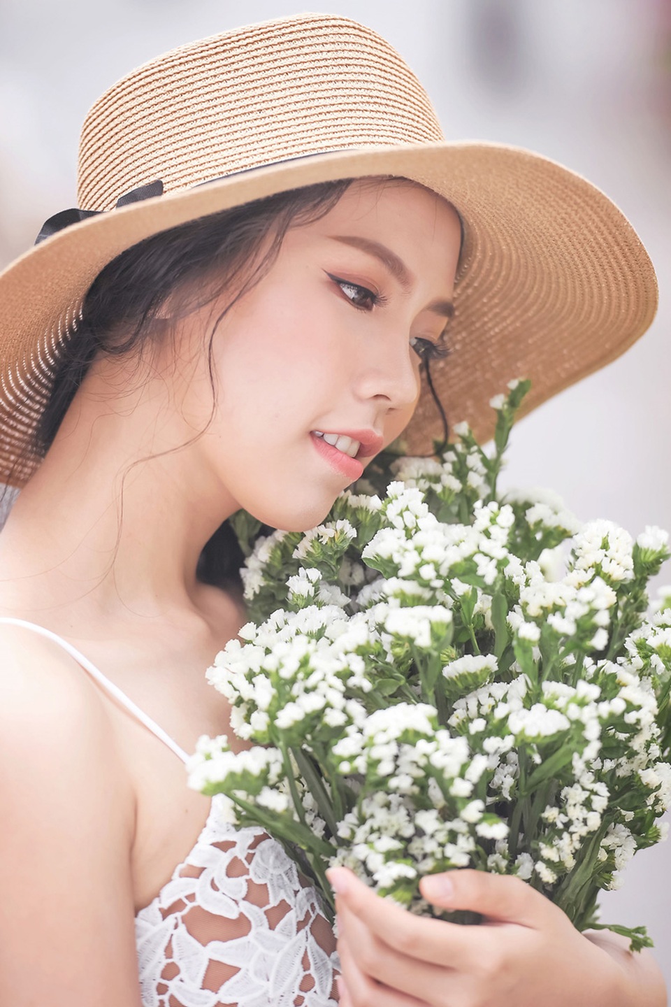 Nữ sinh tài sắc vẹn toàn khoe vẻ đẹp trong trẻo ngày Xuân - 9 Nữ sinh tài sắc vẹn toàn khoe vẻ đẹp trong trẻo ngày Xuân - 9