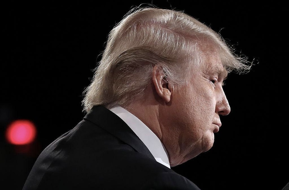 Tổng thống Mỹ Donald Trump mắc bệnh vĩ cuồng? - 1 Tổng thống Mỹ Donald Trump mắc bệnh vĩ cuồng? - 1