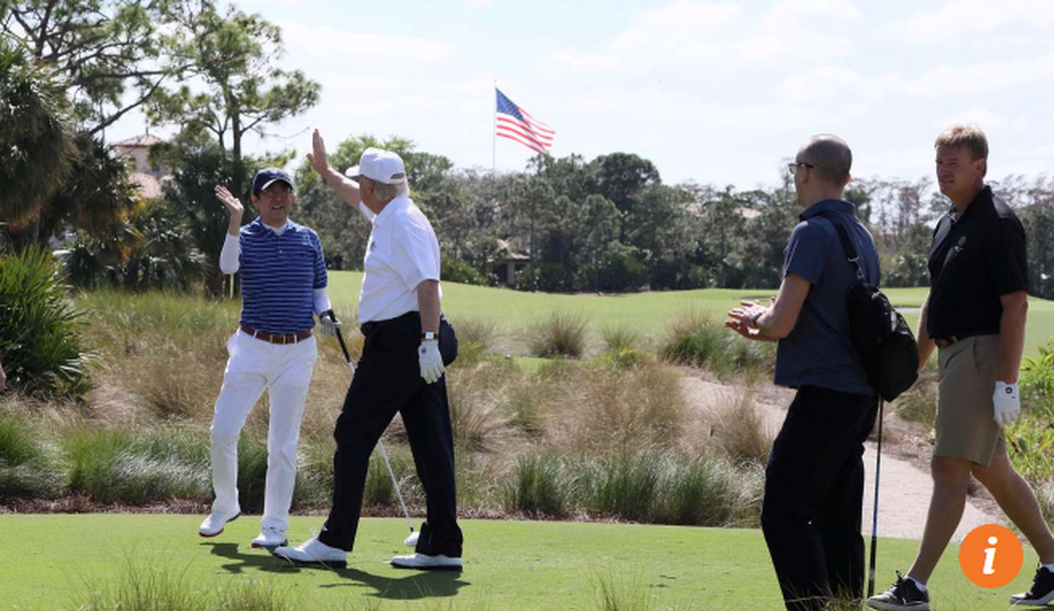 Vì sao ông Trump khó dùng “ngoại giao golf” với ông Tập Cận Bình? - 2
Ông Trump từng chơi golf cùng Thủ tướng Nhật Shinzo Abe trong chuyến thăm Mỹ của nhà lãnh đạo châu Á. (Ảnh: Reuters)