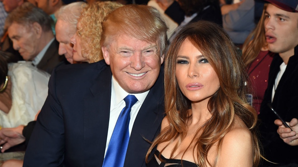 Chân dung bà chủ xinh đẹp tương lai của Nhà Trắng - 1
Tổng thống đắc cử Donald Trump và phu nhân Melania Trump (Ảnh: Getty)