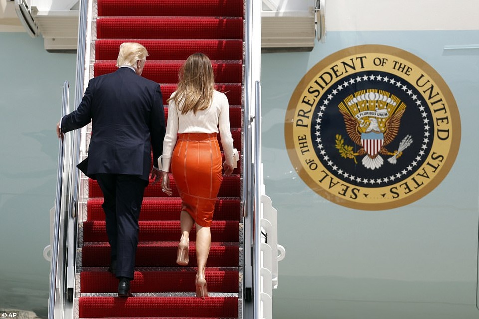 Chuyến “xuất ngoại” đầu tiên của Tổng thống Trump qua ảnh - 8
Tổng hành trình bay của Tổng thống Trump dài gần 27.000km, kéo dài 9 ngày. (Ảnh: AP)
