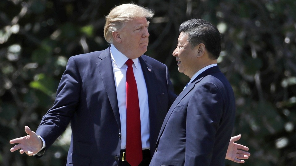 Trung - Mỹ 60 năm đi tìm lời giải cho "bài toán Triều Tiên" - 1 Tổng thống Mỹ Donald Trump tiếp đón Chủ tịch Trung Quốc Tập Cận Bình tại Florida hồi tháng 4 (Ảnh: AP)