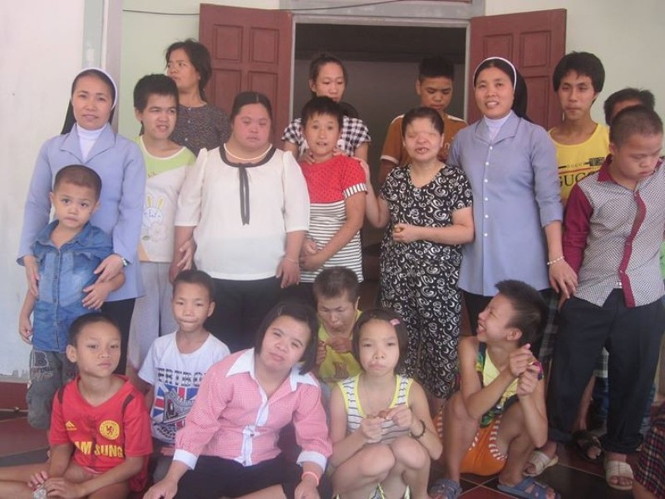 Ngôi nhà “hạnh phúc” này đang nuôi dưỡng, chăm sóc 30 đối tượng mồ côi, tàn tật.