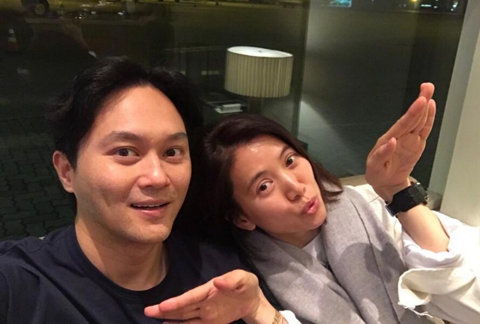 Trương Trí Lâm và Viên Vịnh Nghi kỷ niệm 16 năm ngày cưới - 3
Trương Trí Lâm và Viên Vịnh Nghi là một trong những cặp đôi nổi tiếng nhất làng giải trí Hồng Kông. Hai người đã có 16 năm bên nhau nhưng tình yêu lúc nào cũng vẹn nguyên như thuở ban đầu.