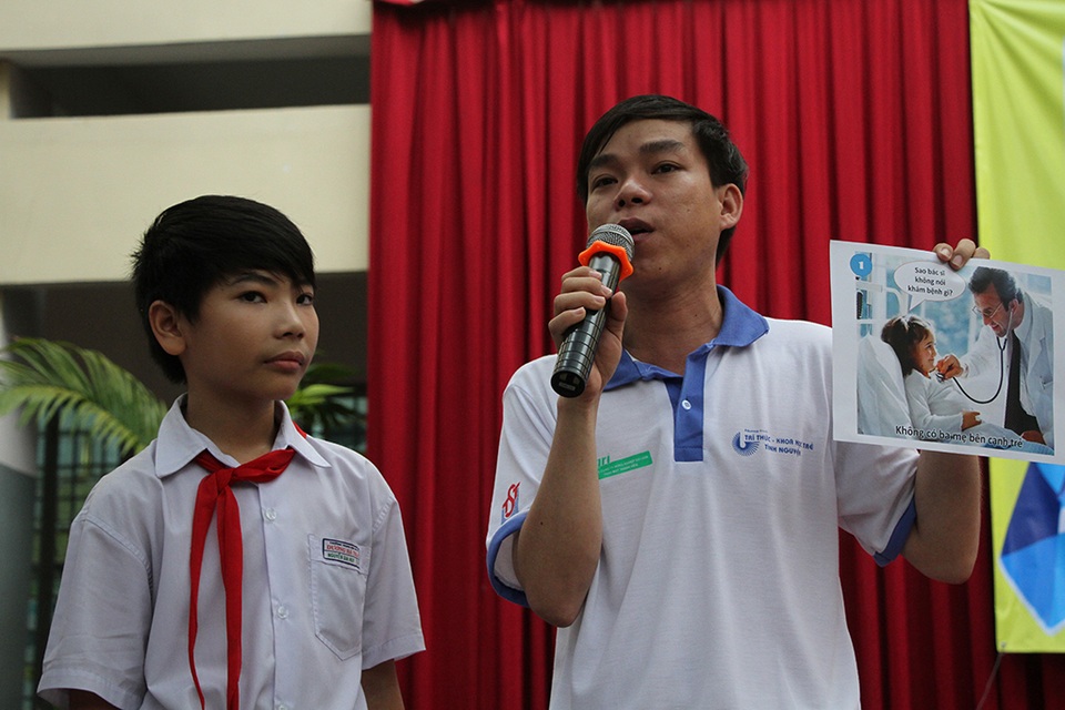 Trường học dạy học sinh đối phó chống xâm hại - 2 Ths Lê Minh Huân phân tích từng tình huống mà học sinh có khả năng bị xâm hại